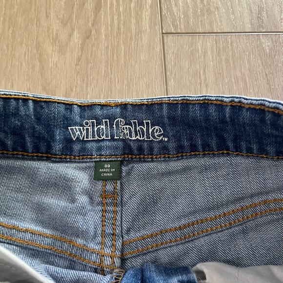 Wild Fable Women’s High Rise Distressed Mom Jean Size 00 - Picture 4 of 9